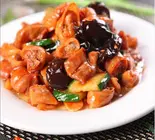 溜肥肠 ホルモンのピリ辛煮込み（ビャンビャン麺 朋友）