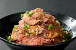【ガッツリ】にんにく醤油のローストビーフ丼 Garlic Soy Sauce Roast Beef Bowl（濃厚ローストビーフとハラミ丼「タルビー」 久米川店）