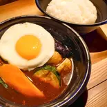 目玉焼きバーグ弁当(ランチリベルデ)