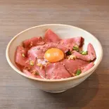 ローストビーフ丼（池下カフェ 花ごよみ）