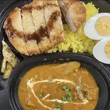 ポークカツカレー / Pork Cutlet Curry Lunch Box（インディアンレストランアンドバー ネパリ）