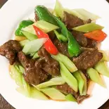 牛肉とセロリの炒め 西芹牛肉（上海風情）