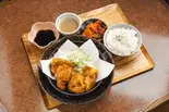 大葉と鶏ムネにくのさくふわ揚げ定食（早稲田モンスターズ キッチン）