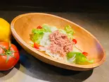 ツナサラダ（[こだわりの炭火炙り]ハラミ＆カルビ丼 一牛）