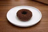 【売れ筋！】豆腐バナナチョコクランチ（【全粒粉と豆腐のドーナツ】NICORIDONUT）