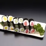 三色巻 Three Colors Roll（寿司処 角 日比野店）