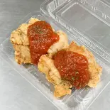 ガーリックトマト唐揚げ 2個(横浜まるざ唐揚げ工房とりまる蒲田店)