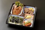 特選カルビ弁当（焼肉の牛太 本陣 弁天町ベイタワー店）