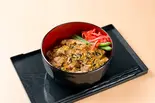 生姜焼き丼（カフェ＆ゲームバーことぶき）