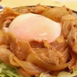 生姜焼き丼（鉄板焼 焼きうどん 伊鉄）