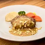 【当店人気No.3】天草黒牛ガリバタペッパーハンバーグ（HAMBURG＆STEAK AMACRO）