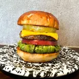 パイナップルチーズバーガー（BURGER CAMPBOYA）