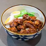 豚すね肉丼（久一 中華料理）