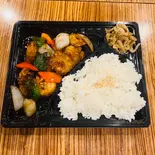エビの炒め物弁当（けむり屋 なんば2号店）