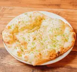 ガーリックナン/ garlic naan（【ドバイ5ッ星ホテル出身シェフの店】インドネパール料理ダイニングバー ジョティ）