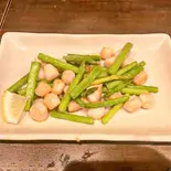 貝柱とグリーンアスパラバター炒め(お好み焼き・鉄板焼きのはらだ)