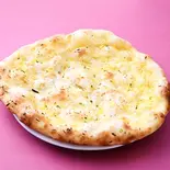 ガーリックナン Garlic nan（MILAN CAFE＆RESTAURANT）