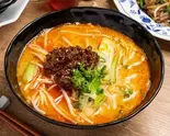 担々麺 Noodles with a sauce made from sesame paste and chili oil（鶴の恩がえし 銀座店）