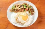 ガッパオ モウ Stir Fried Spicy Pork on Rice With Fried Egg（アジアンパーム渋谷本町店）