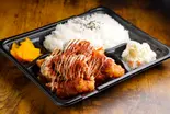 ホットチリマヨ唐揚げ弁当 Hot Chili & Mayo Karaage Bento 5 pcs(九州醤油×デカ盛り唐揚げ 霧島商店~西浅草店~)