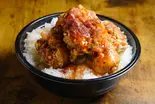 ホットチリ唐揚げ丼 Hot Chili Karaage Donburi 5 pcs(九州醤油×デカ盛り唐揚げ 霧島商店~西浅草店~)