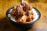 ホットチリマヨ唐揚げ丼 Hot Chili & Mayo Karaage Donburi 5 pcs(九州醤油×デカ盛り唐揚げ 霧島商店~西浅草店~)