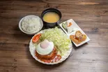 目玉焼きハンバーグ定食（呑み喰い処 大仙）