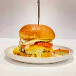 タルタルチーズバーガー（HAMBURGER SHOP プラージュ）