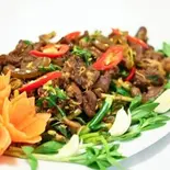 ヤギ肉炒め De xao lan ( Stir fried goat)（ベトナム料理ハノイレストラン川崎）