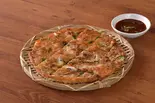 海鮮チヂミ（韓国ヤンニョム専門店 鶏王〈チキング〉 千葉店）
