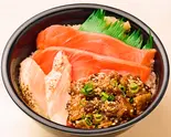 サーモン焼きハラス甘辛ハラス丼(95)（魚丼 北千住本店）