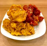 お好み2種盛り合わせ/Two-Flavor Chicken Combo（HANKIコリアンダイニング）