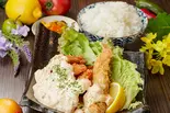 ダントツ人気No.1【弁当】タルタルたっぷり！チキン南蛮4個+エビフライ1個弁当（おぼれタルタルチキン フェニックス 天下茶屋店）
