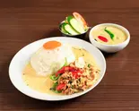 ホワイトガパオとチキングリーンカレー弁当 WhiteChickenGapao＆ChickenGreenCurrybento（オリエンタルテラス ロータス 新宿）