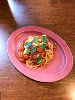 プチトマトとモッツアレラのトマトソースパスタ（cafe Escape）