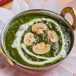 サグマッシュルームカレー Saag Mushroom Curry（エベレストキッチン祖師ヶ谷大蔵店）