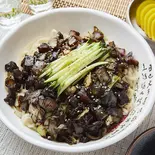 辛口ジャージャーメン매운짜장면（焼肉韓国料理 東大門）