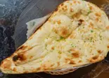 ガーリックナン Garlic naan（韓国料理YogiYo＆ネパール・インド料理EVEREST KITCHEN）