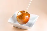 まるごとりんご飴（カフェ＆ゲームバーことぶき）