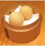 ごま団⼦ Sesame Balls（大阪王将 吉野町店）