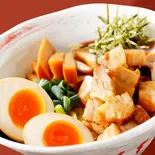 ロイヤル油そば（油そば3品だけで勝負！魂の油そばをどうぞ！ 五反田 入魂）