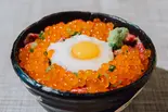 5.炙り牛トロ山かけ月見いくら丼 いくら増し(漁師町三代目 牛とろいくら本舗 天下茶屋店)