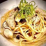 広島産牡蠣のペペロンチーノ 麺の大盛りサービス無料中（キッチン シバ）