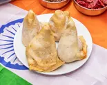 サモサ (2ピース) [Samosa(2Pieces)]（インド料理ラウール）