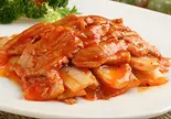 キムチと豚肉炒め（楽しい酒場·八鮮食堂）