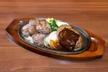 肉汁たっぷりハンバーグ&サイコロステーキ(HERO'S ステーキハウス 武蔵浦和店)