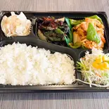 味噌ナス炒めと豚とキムチ炒め(ライスおお盛り無料)（和之味）