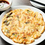 オモニ直伝のチヂミ(焼肉酒家 李苑)