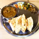ミックスクルチャナン セットMix kulcha naan set（Ayaan）