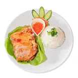 【人気No.3】Cơm gà nướng mật ong ・ハニー鶏焼肉ごはん（ベトナム料理MAY QUAN）